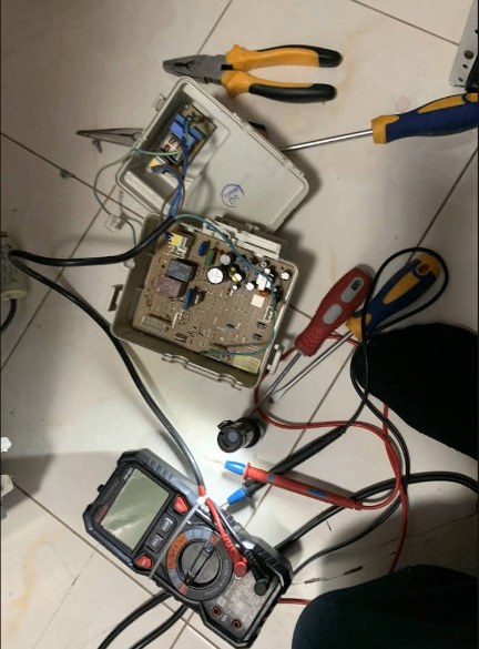 Electrical fault finding with multimeter