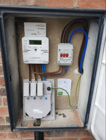 Meter board and isolator wiring